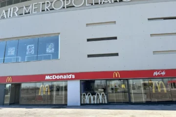 McDonald’s abre en el Metropolitano su primer restaurante en un estadio de fútbol en España