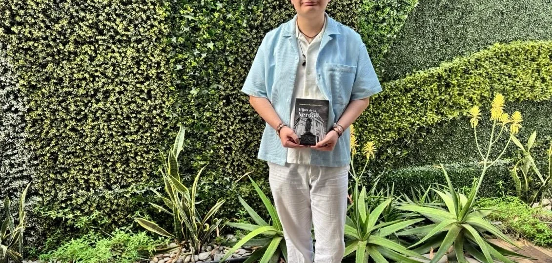 Leonardo Emiliano Pérez Espino irrumpe en el mundo literario con un thriller político que desafía a los dioses