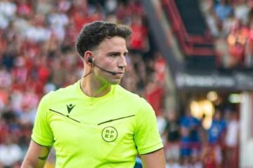 El árbitro mallorquín Lluís Bestard asciende a Segunda División