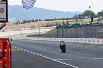 Márquez empieza a decidir el título con otra impresionante demostración de poder