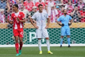 «Desde chiquitito»: el Auckland City se gana el corazón de un pueblo de Sevilla