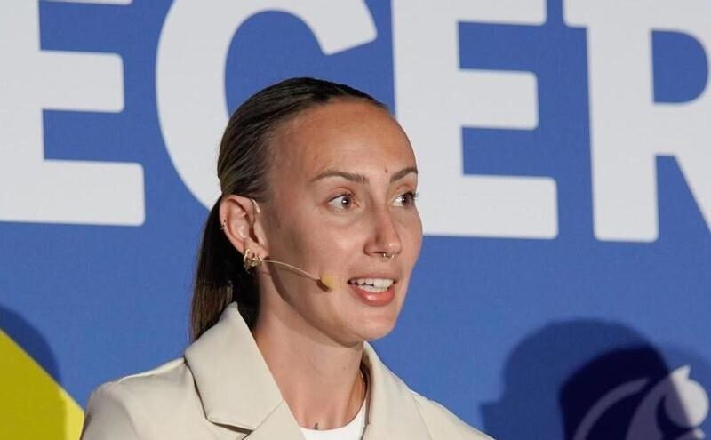 Virginia Torrecilla pide «valentía» a los futbolistas gays para que salgan del armario