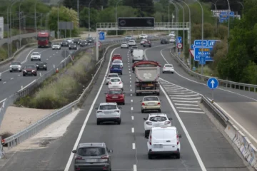 Primera operación salida del verano: 3.170 trenes, 130.000 pasajeros en coche compartido y millones de asientos en avión