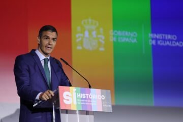 Pedro Sánchez y Zapatero conmemoran el 20 aniversario de la aprobación del matrimonio igualitario