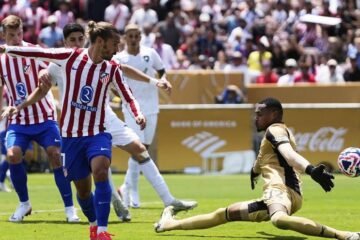 Un Atlético desquiciado logra una victoria insuficiente para evitar la eliminación