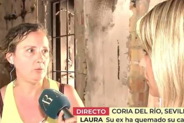 Una mujer denuncia que su ex le ha quemado su casa: «No hemos podido salvar prácticamente nada»