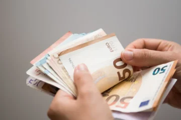 Nueva ayuda del SEPE: puedes cobrar hasta 480 euros al mes mientras trabajas