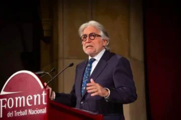 Foment da por «amortizada» la OPA del BBVA sobre el Sabadell porque las condiciones del Gobierno la imposibilitan