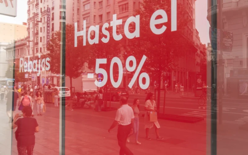 Arrancan las rebajas de verano en Zara, Mango, El Corte Inglés…: estos son los consejos que debe seguir