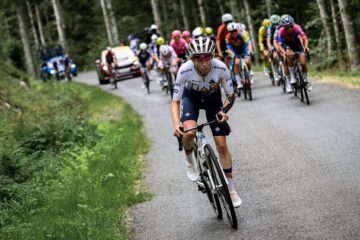 Mavi García sube ocho posiciones en la general del Tour de Francia