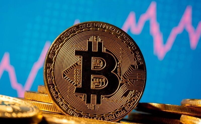 Trump impulsa a Bitcoin hacia otro máximo histórico y ya supera los 120.000 dólares de valor