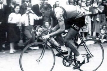 El triste final del gran seductor: Hugo Koblet, el ciclista que corría con un peine en el maillot