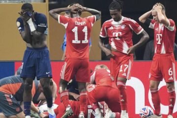 El PSG, que acabó con nueve, tumba al Bayern y Musiala sufre una grave lesión