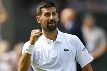 Djokovic se hace centenario en Wimbledon