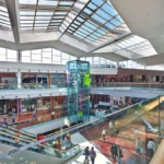 Bruselas denuncia que la burocracia ahoga la actividad del comercio en España