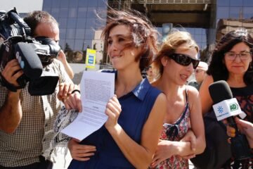 En el caso Juana Rivas, julio de 2025 es julio de 2017: obligada a entregar otra vez a su hijo ocho años después