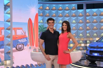 Esta es la copresentadora que da luz al programa “La Ruleta de la Suerte”