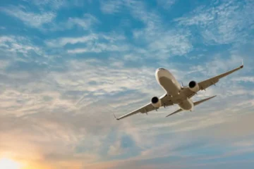 Manuel Zabala, experto en ahorro: «tener en cuenta el día y la hora del vuelo puede marcar la diferencia en el precio final»