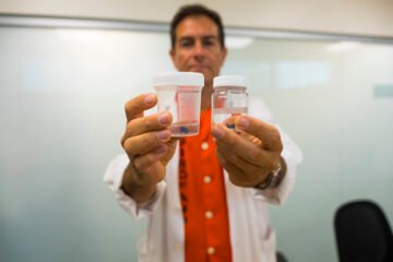 Un dispositivo diseñado para corazones de bebés se emplea para salvar la vida a una mujer de 84 años con cáncer de esófago