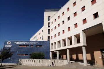 La Junta andaluza rechaza de nuevo los grados de IA e Ingeniería Biomédica en las universidades de Granada y Jaén