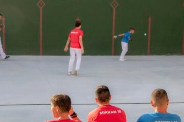 “Volver a jugar a pelota mano en Mallorca es un éxito”