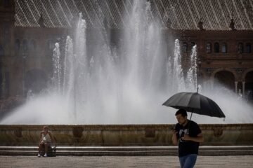 Aviso rojo por calor extremo en Sevilla, Valencia y Tarragona