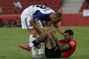 Samu Costa es seria duda para el partido ante el Barça