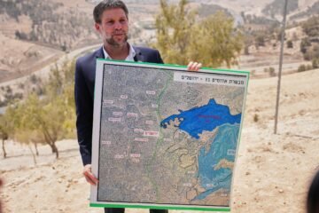 Un ministro ultra israelí anuncia la aprobación de un nuevo asentamiento judío que “entierra la idea de un Estado palestino”