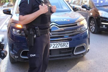 La Policía detiene a un hombre por raptar a su bebé para llevárselo a Rumanía y por violencia machista