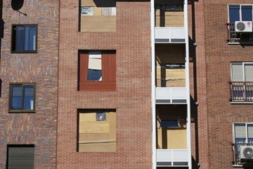 La okupación hunde el precio de venta de una vivienda más de un 50%
