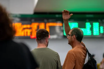 Renfe vuelve a suspender los AVE Madrid-Galicia por orden de Protección Civil