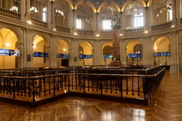 El Ibex 35 se toma un respiro antes de atacar los 15.000 puntos