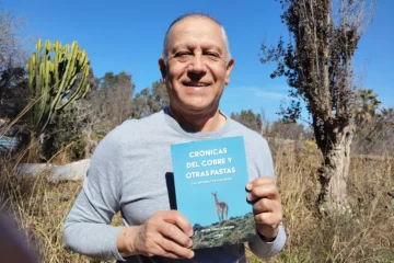 Héctor Campillay Briceño recupera la memoria minera del norte chileno con una obra conmovedora