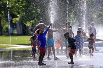 La Aemet avisa de que la ola de calor en España se extenderá al menos hasta el martes