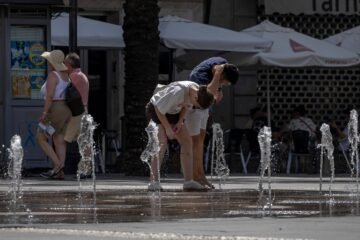España se adentra en la segunda semana de ola de calor: “Esto parece el fin del mundo”