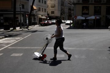 Trece días de ola de calor: todas las comunidades bajo aviso y 40 grados en el Cantábrico
