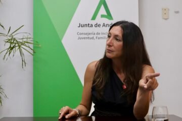 La Junta de Andalucía prorroga la gestión de pisos de extutelados a una entidad investigada por falta de alimentos básicos y personal