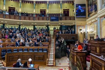 Del tabaco en las terrazas a las guardias médicas: las reformas sanitarias se topan con un Congreso imprevisible