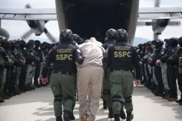 EE UU despliega 4.000 militares en aguas de América Latina y el Caribe para perseguir a los carteles, según la CNN