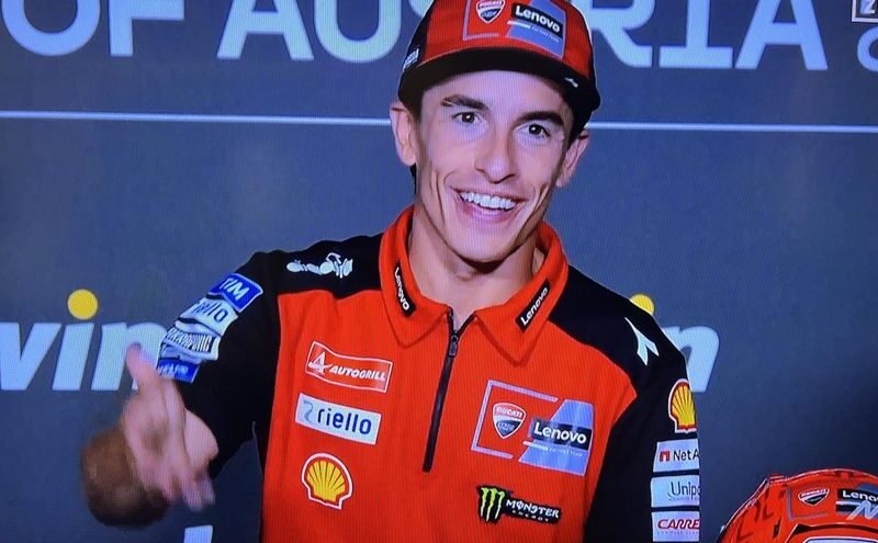 Márquez: «En Austria siempre gana una moto roja y yo, ahora, llevo una moto roja»