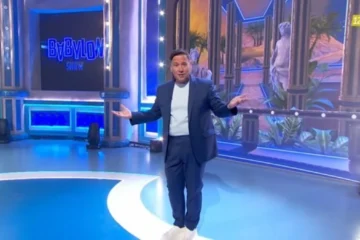 Carlos Latre confiesa sufrir síndrome del impostor y denuncia que solo se le reconoce como imitador en España