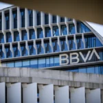 El BBVA recurre al Supremo la prohibición del Gobierno a una fusión con el Sabadell