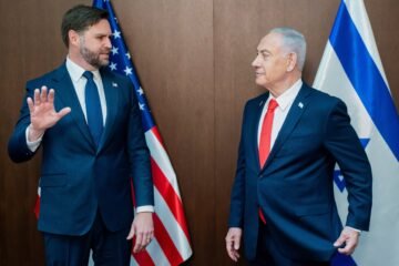 J. D. Vance subraya ante Netanyahu el compromiso de EE UU con la “durísima tarea” de desarmar a Hamás en Gaza