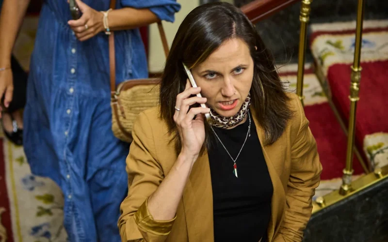 Ana Rosa Quintana denuncia la hipocresía de Podemos tras votar a favor del «embargo coladero» a Israel