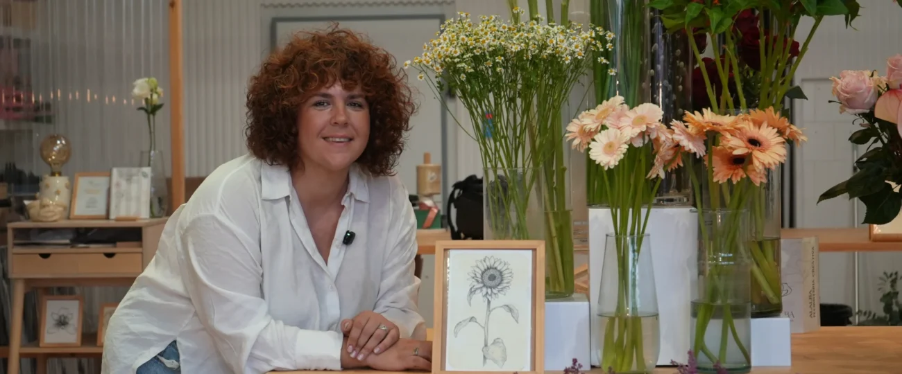 Al Alba, la floristería de Almerimar que celebra cinco años llenos de arte, flores y emoción
