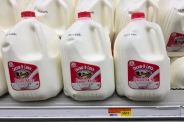 ¿Beber leche en ayunas reduce la absorción de proteínas y calcio?