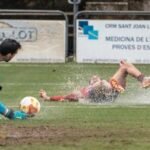 Un gol de córner frena al Poblense en Olot