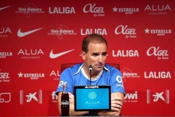 Jagoba Arrasate: «Nos toca apechugar, no hablar tanto y actuar»