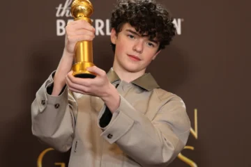 Globos de Oro 2026: estas son las series y actores ganadores en televisión y dónde verlos antes de los Oscar