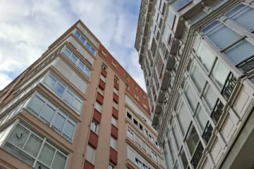 La oferta de habitaciones en alquiler se dispara un 19%, pero la demanda cae en Madrid y Barcelona